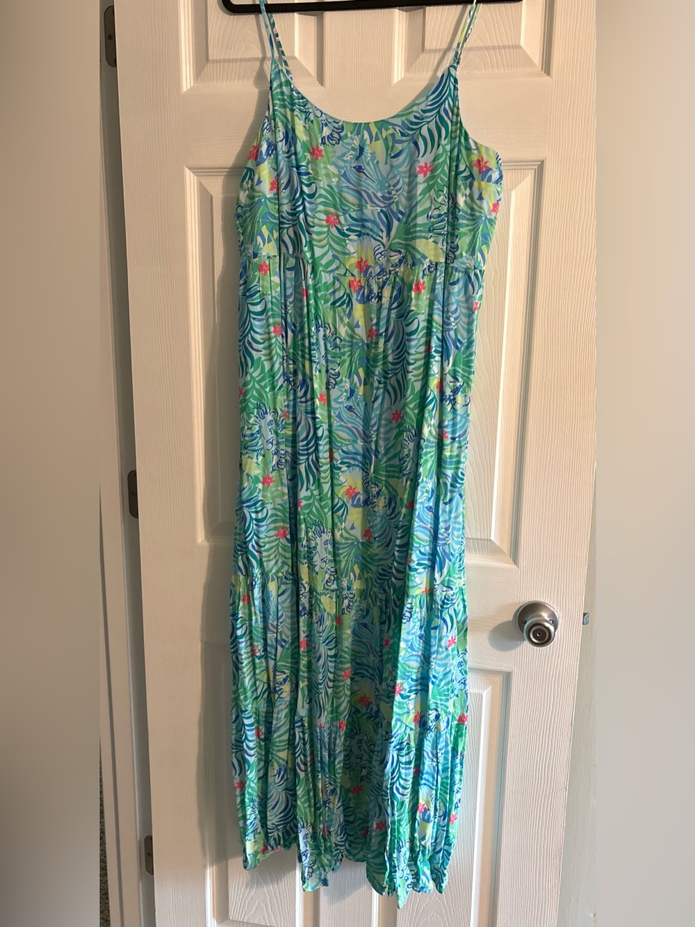 Lilly Pulitzer size large Tropical Print Maxi Dress in Tiger Print Blue & Green